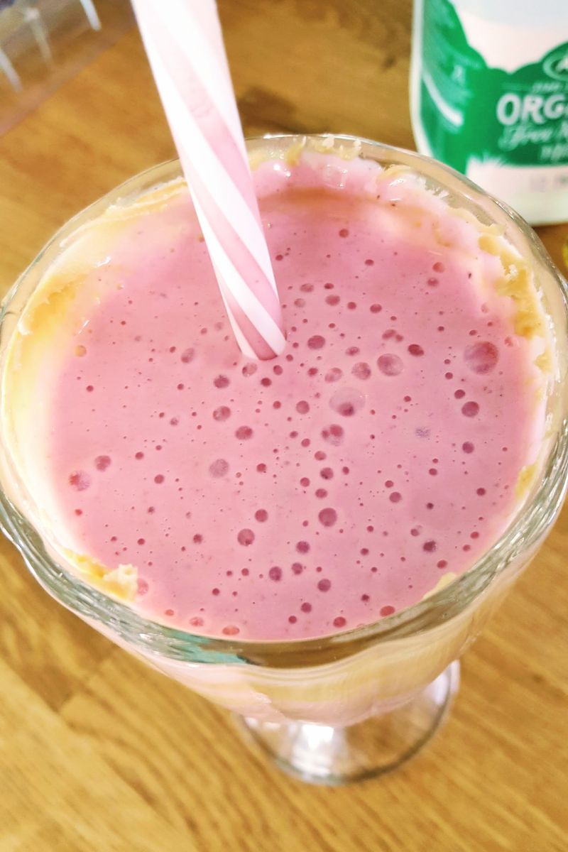 Good Old Fashioned Strawberries And Banana Milkshake Recipe Good Old Fashioned Strawberries And Banana Milkshake Recipe