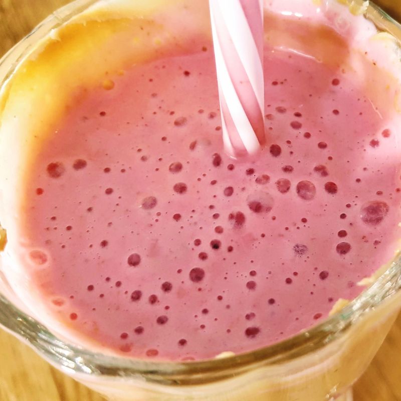 Good Old Fashioned Strawberries And Banana Milkshake Recipe Good Old Fashioned Strawberries And Banana Milkshake Recipe