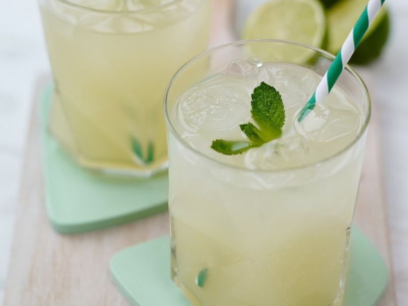 Seaside Donkey Cocktail For Afternoon Tea Seaside Donkey Cocktail For Afternoon Tea