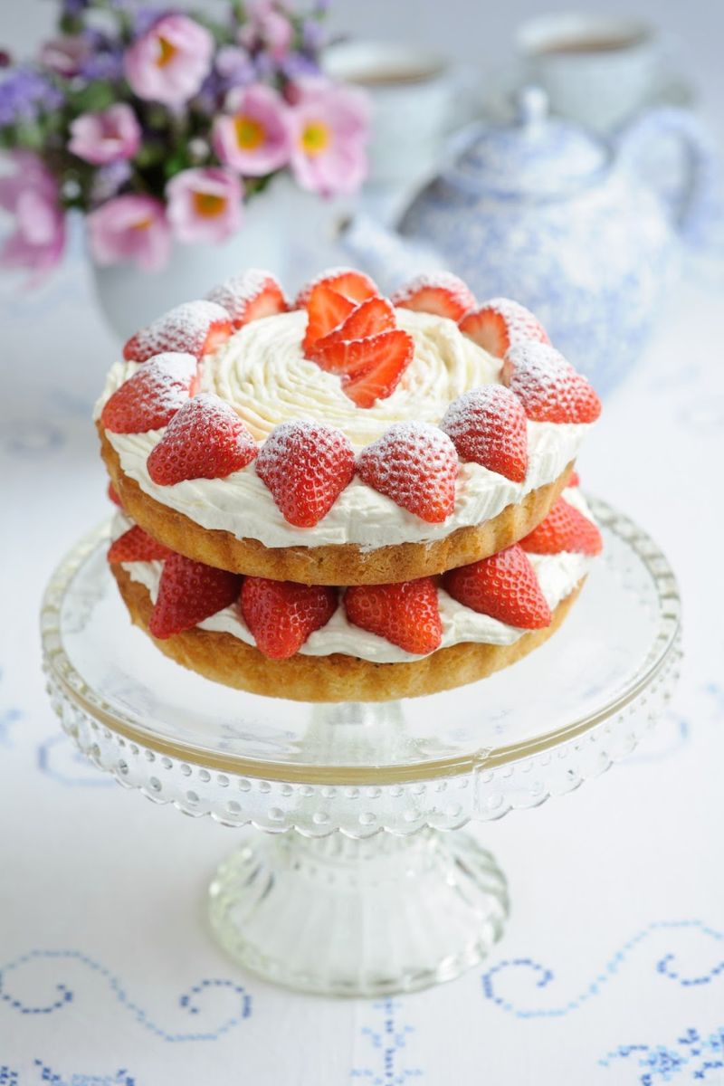 Strawberry Cream Victoria Sponge BerryWorld Strawberry Cream Victoria Spong
