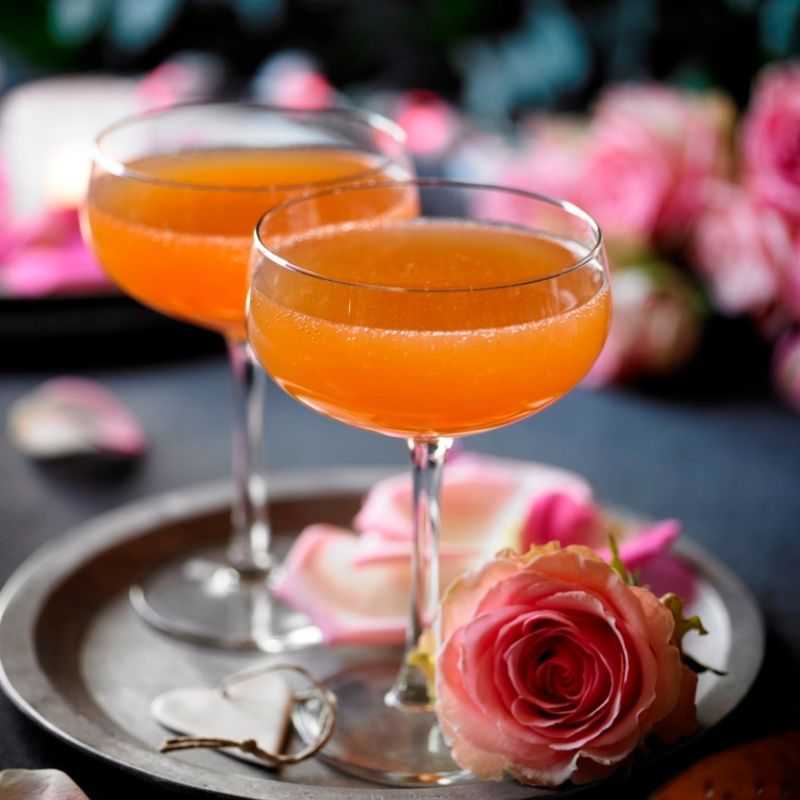 Passion Fruit Bellini Cocktails To Make This Week