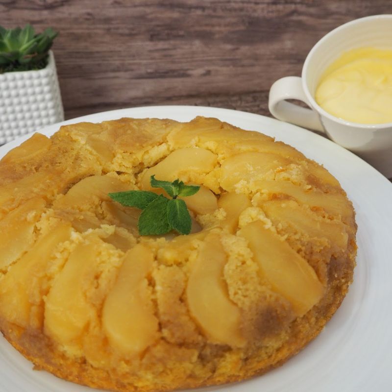 Easy Pear & Ginger Upside Down Pudding – Sticky, Soft & Perfect for Autumn