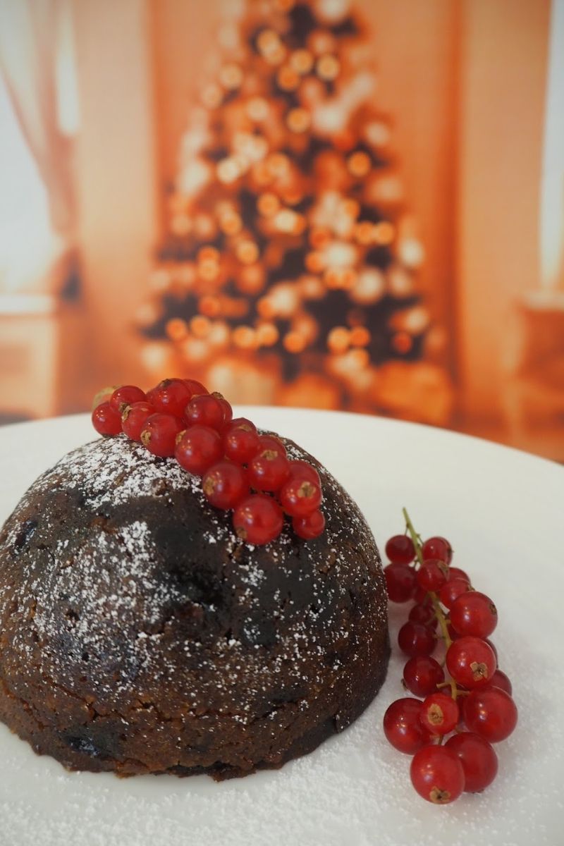 Easy Traditional Christmas Pudding (Rich, Moist & Foolproof Recipe)