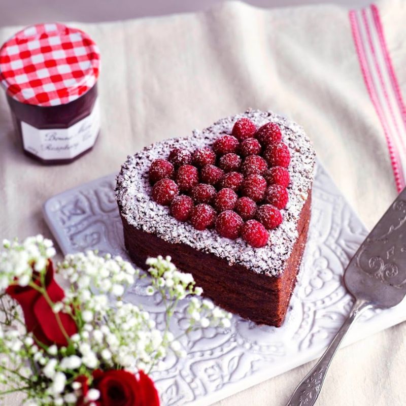 How To Make A Gateau au Coeur de Chocolat: Valentine's Cake