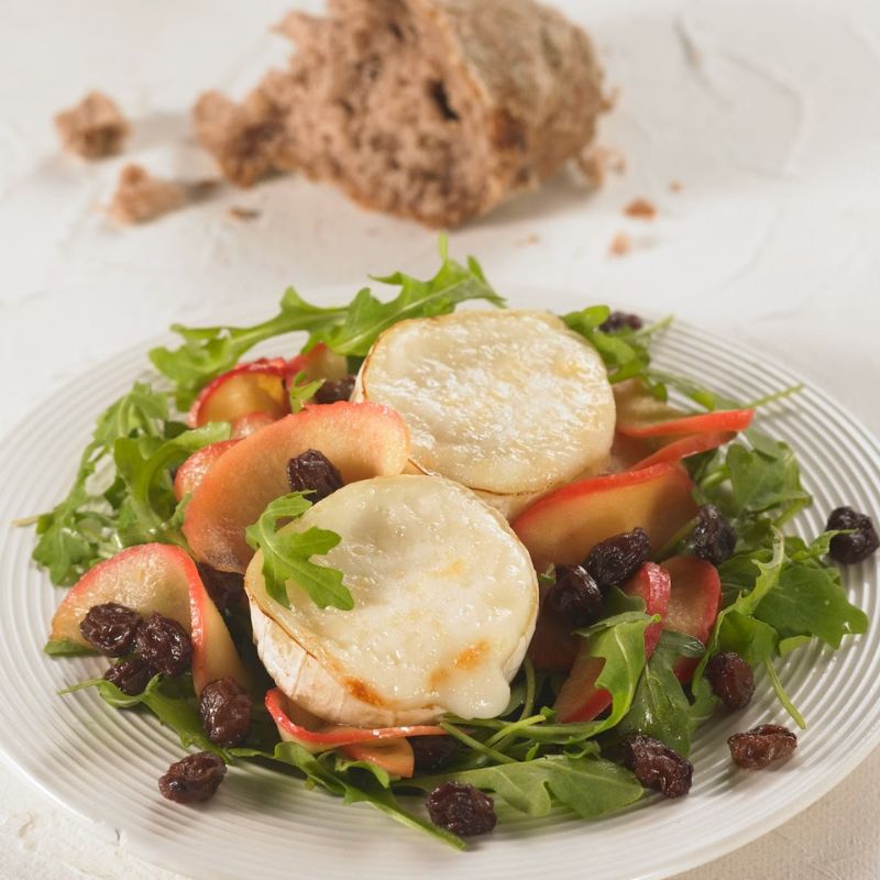 Caramelised Apples, California Raisin Goat’s Cheese Salad