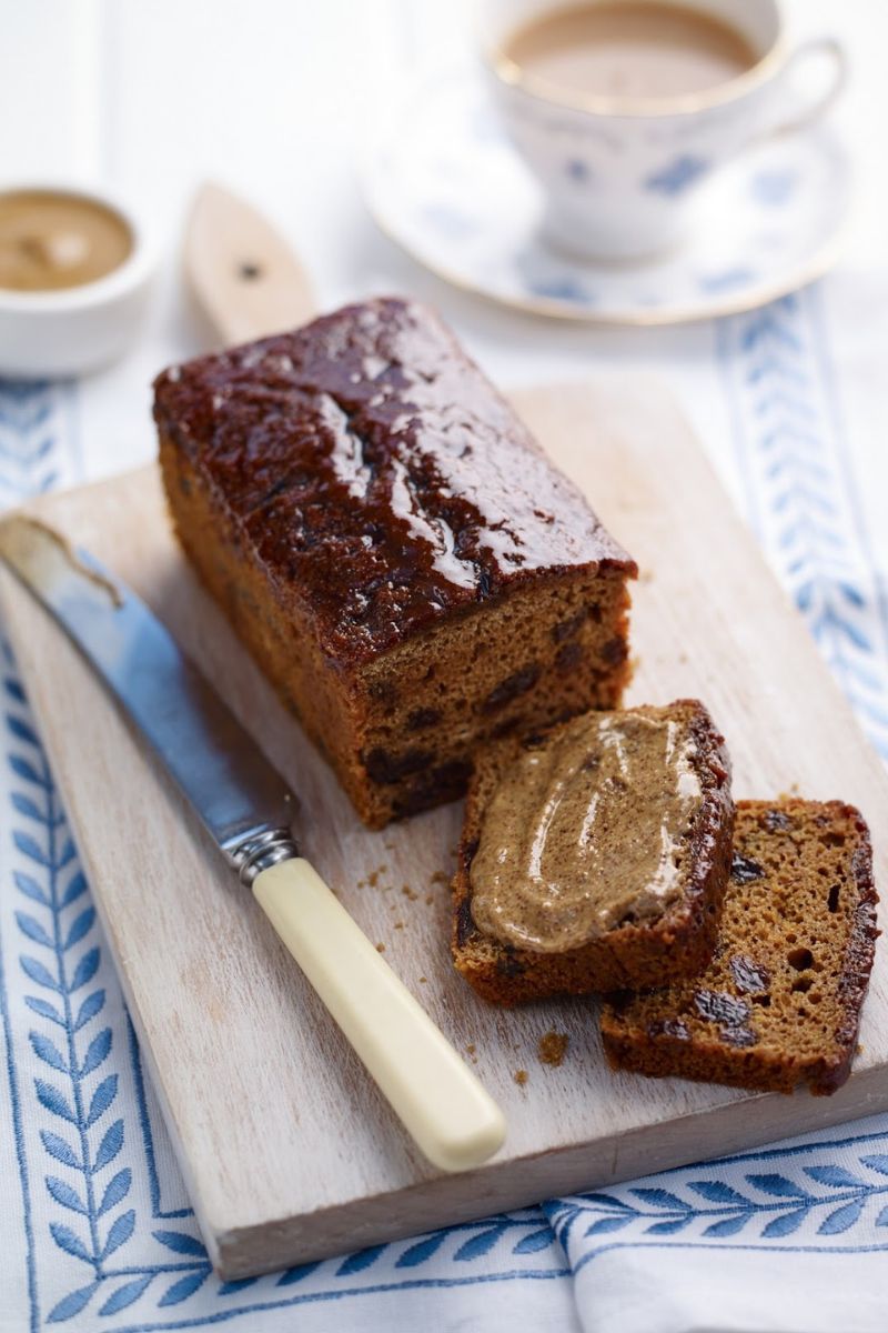 Best Homemade Malt Loaf Recipe – Soft, Sticky & Foolproof