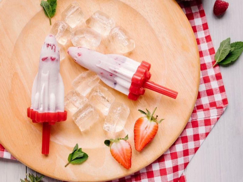 How To Make Super Fruity Milkshake Lollies How To Make Super Fruity Milkshake Lollies.