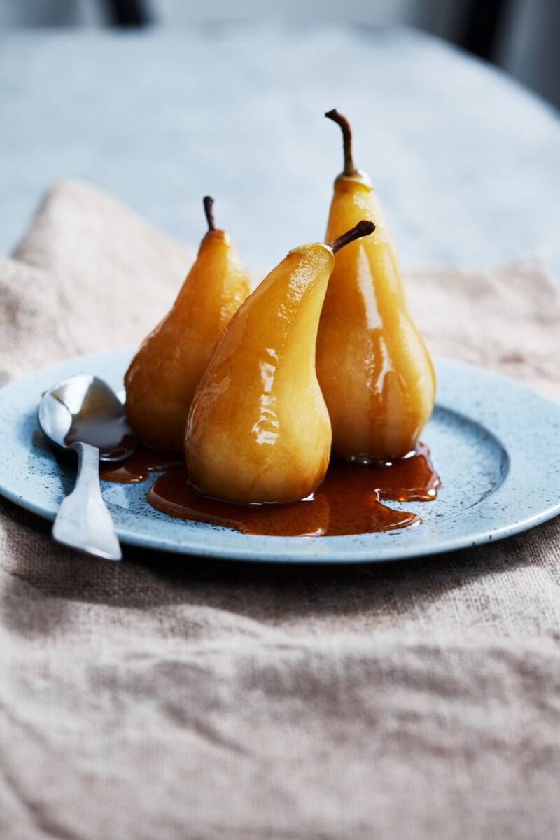 How To Make Cinnamon And Chai Tea Poached South African Pears