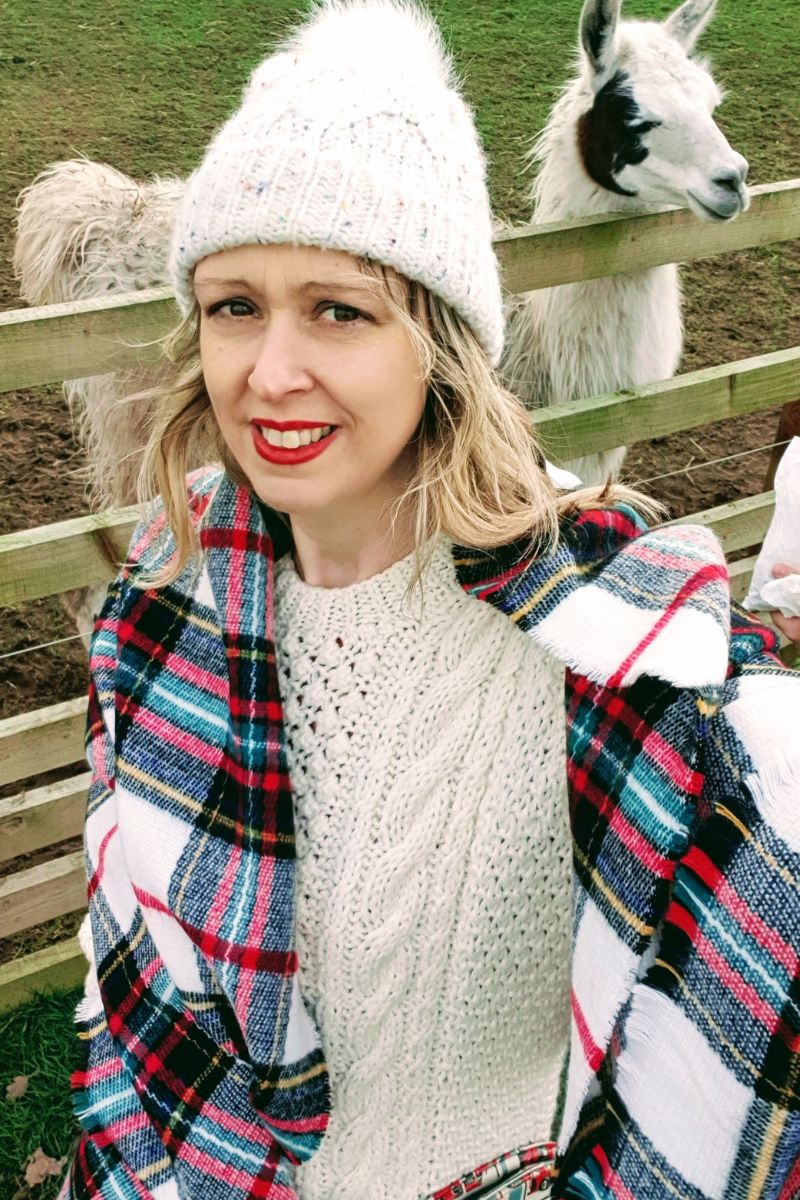 Styling An Aran Jumper & Tartan Scarf Over 40: Timeless Winter Layers