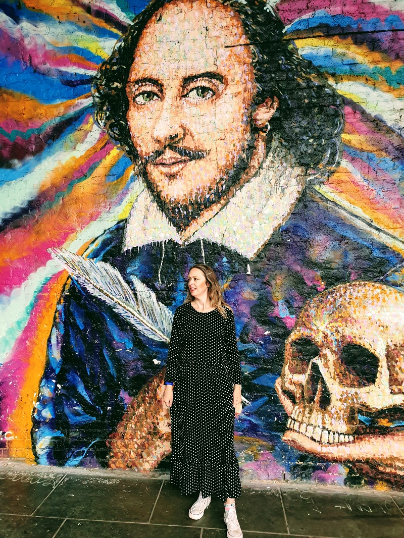 William Shakespeare Street Art, London And Outfit Post