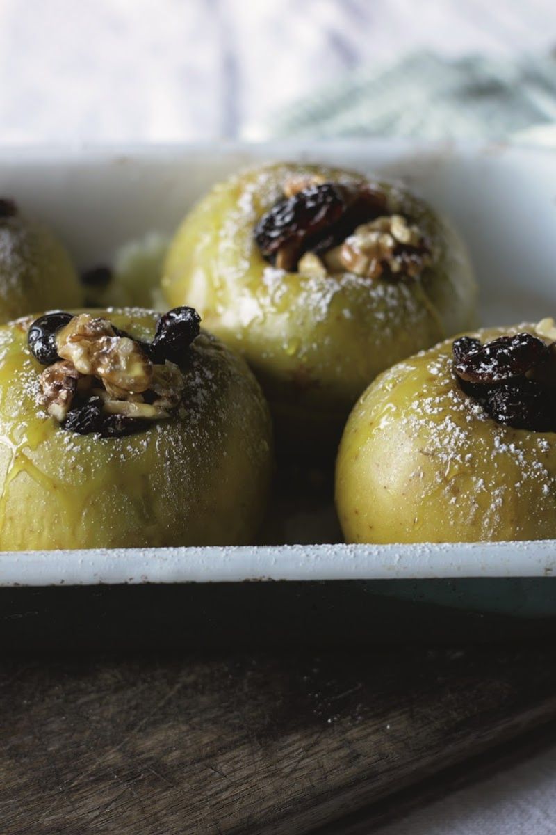 Apples Baked With Fruit And Nuts Recipe Apples Baked With Fruit And Nuts Recipe