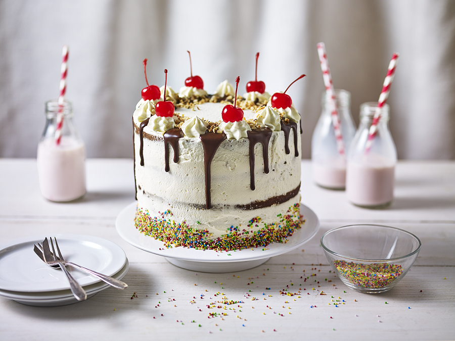 How To Make A Banana Split Cake: A Showstopping Cake
