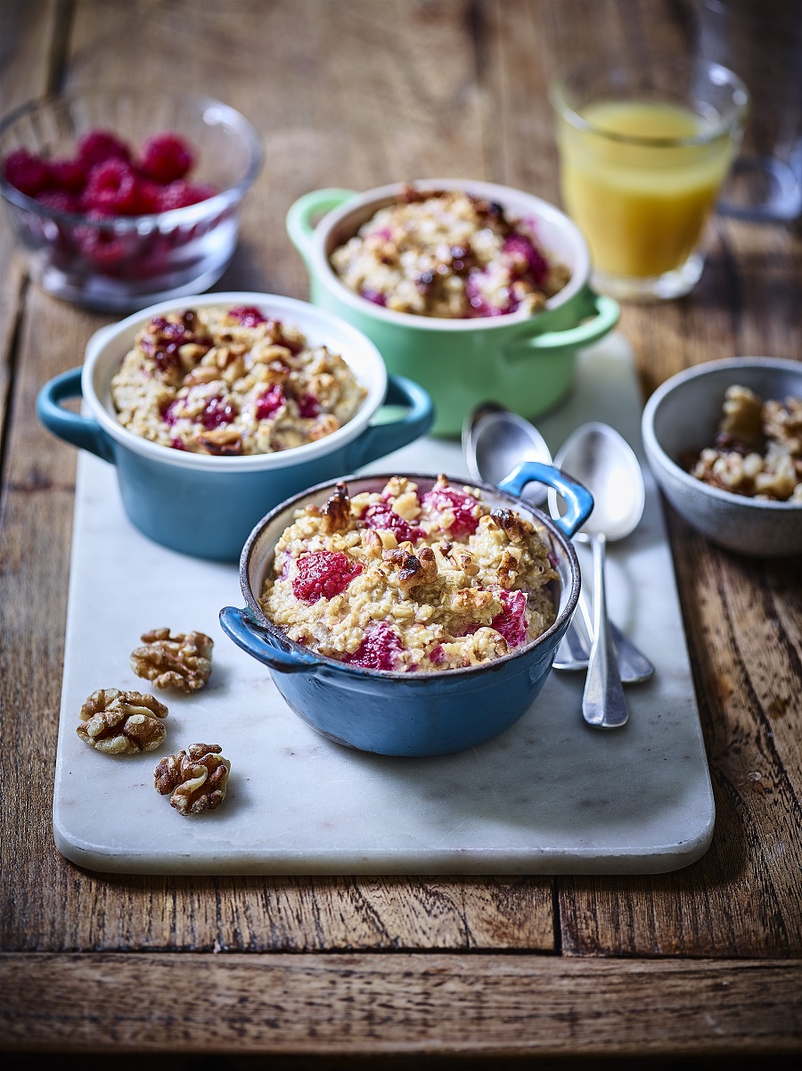 Raspberry, Honey & California Walnut Baked Oats. California Walnuts