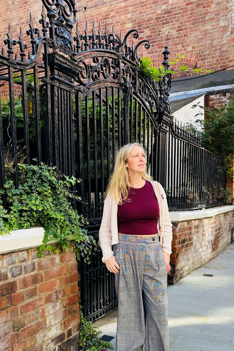 How To Style Checked Trousers: 5 Easy Outfit Ideas For Women Over 50 How To Style Checked Trousers: 5 Easy Outfit Ideas For Women Over 50