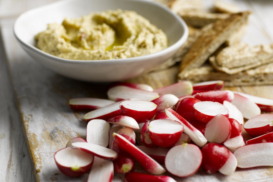 How To Make Toasted Garlic Hummus With Radishes And Pitta Bread