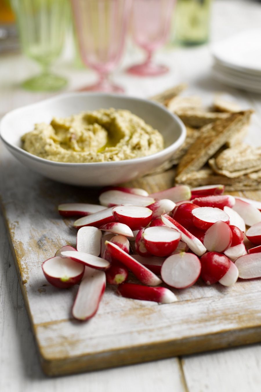 How To Make Toasted Garlic Hummus With Radishes And Pitta Bread