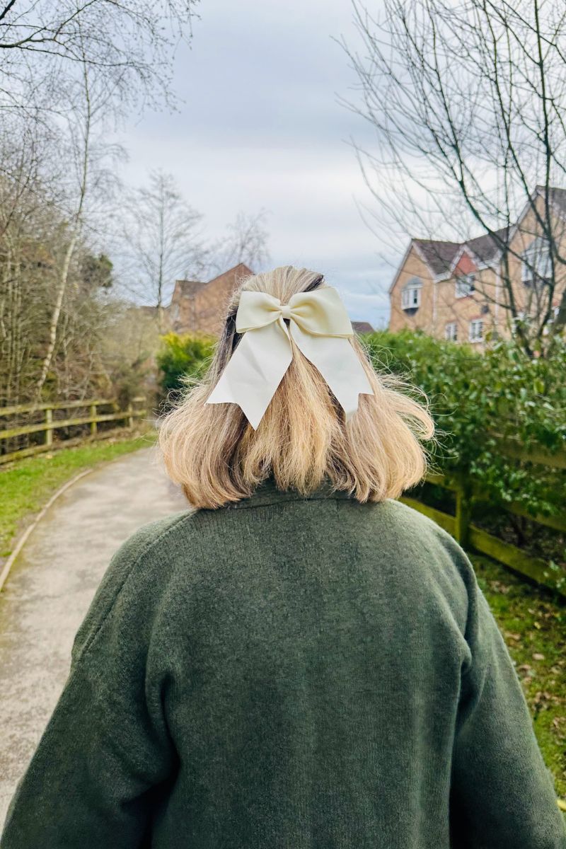 Hair bow Inspiration For The Modern Woman Over 50