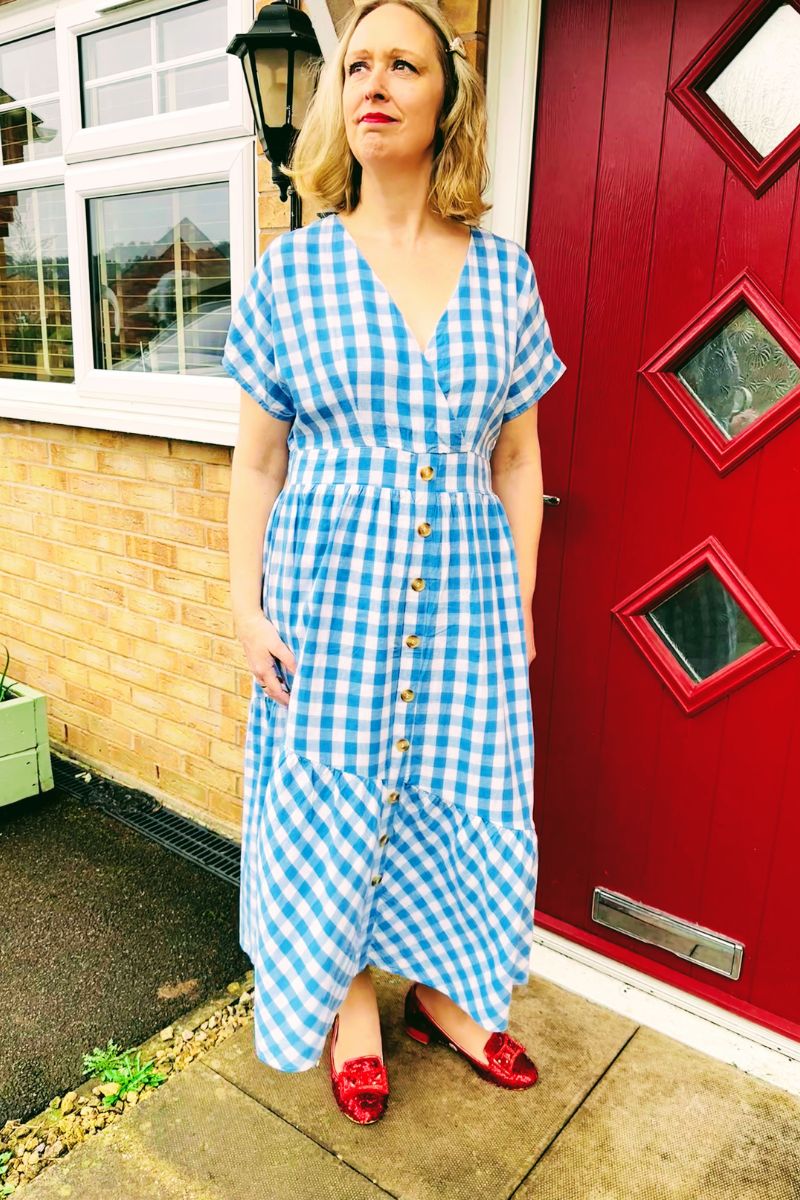 Light Blue Gingham Dress And Red Shoes: A Fresh Over-50 Style Statement