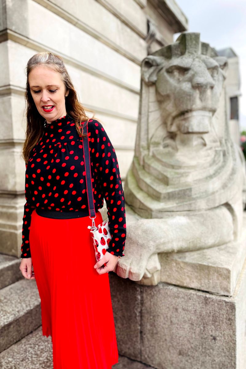 28 Polka Dot Outfit Ideas That Prove This Print Never Goes Out Of Style